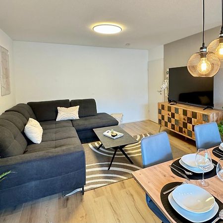 3 Zimmer Apartment, 90 Qm, Ruhig Und Zentrumsnah, Max 6 Pers, 15 Qm Balkon , Private Garage, Internet 1000 Mbit 진델핑겐 외부 사진